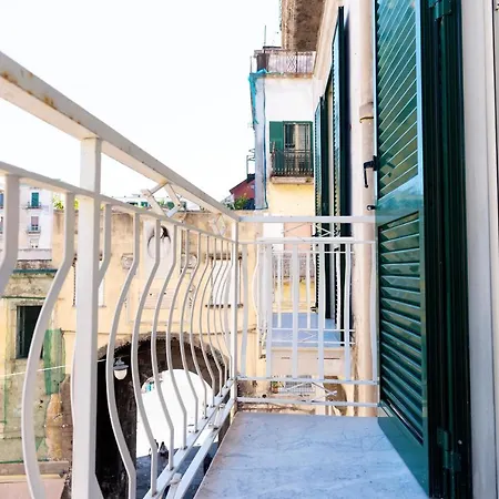 Sopra Le Mura Napoli